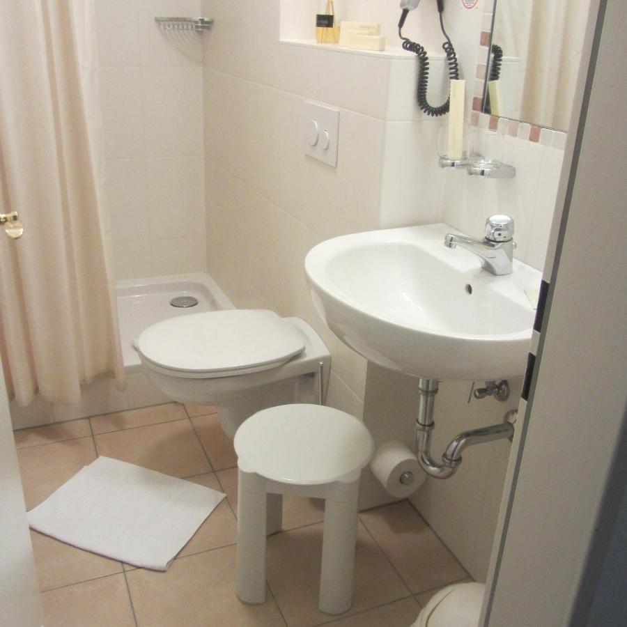 אכינג Hotel Angermeier Garni מראה חיצוני תמונה